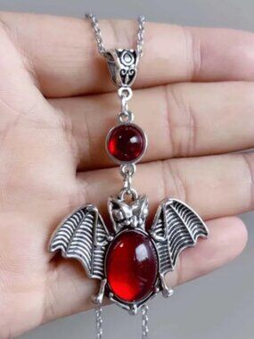 DESIGNER Retro Goth Bat Vampire Silver Blood Red Crystal Chain Necklace**NEW!